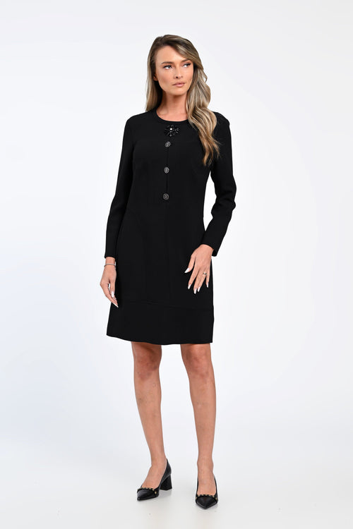 Rochie elegantă neagră cu nasturi decorativi și floare aplicată – rochia Elise Natalee