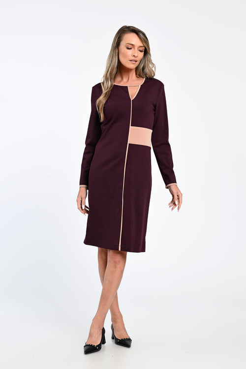 Rochie office burgundy cu inserții bej și decolteu discret – rochia Alina Natalee