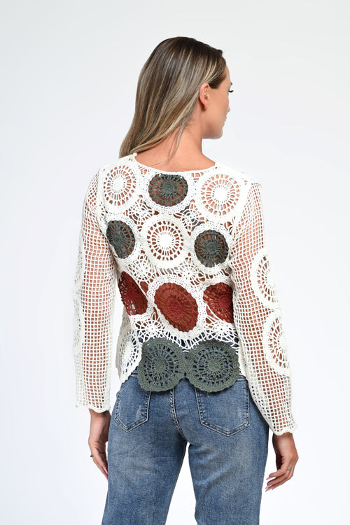 Bluză albă cu motive colorate – Amara Natalee Fashion