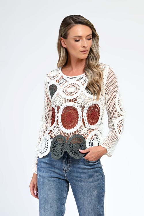 Bluză albă cu motive colorate – Amara Natalee Fashion