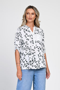 Bluză bej oversized cu imprimeu tip piele de șarpe Natalee