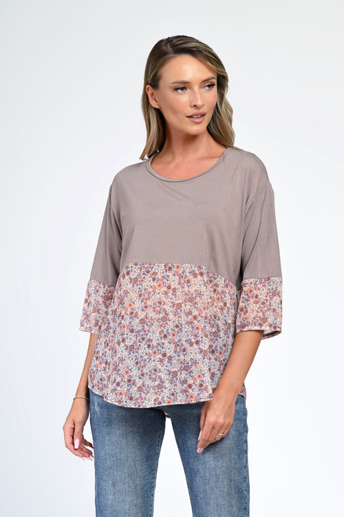 Bluză damă gri taupe cu imprimeu floral – Amara Natalee Fashion
