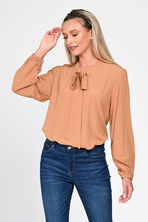 Bluza Eranthe eleganta camel Eranthe