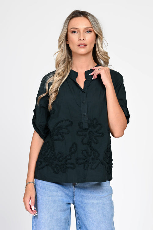 Bluză neagră din bumbac 100% cu aplicații florale 3D Natalee Fashion