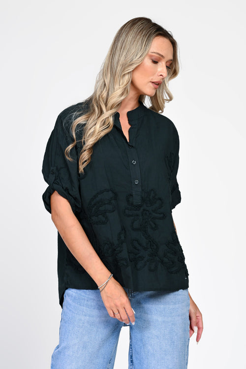 Bluză neagră din bumbac 100% cu aplicații florale 3D Natalee Fashion