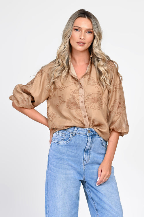 Cămașă camel din voal cu broderie florală și guler din dantelă Natalee