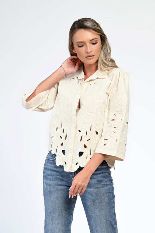 Camasa crem cu broderie decupată și mânecă 3/4 – Elora Natalee Fashion
