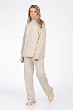Compleu tricotat damă crem – set lejer și călduros cu bluză și pantaloni cargo Natalee Fashion