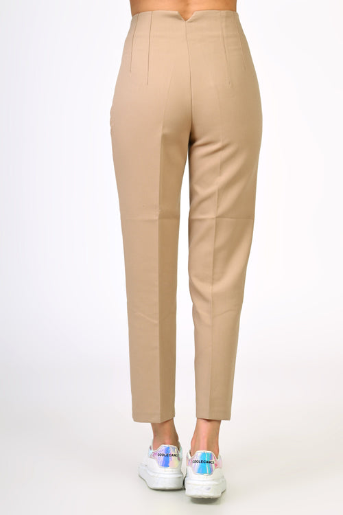 Pantaloni bej eleganți cu croială conică – model Ilinca Natalee