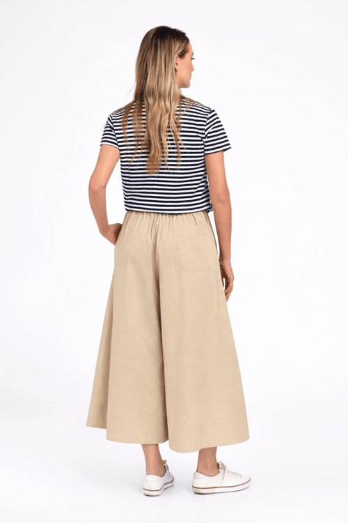 Pantaloni Eranthe tip culottes bej deschis Eranthe