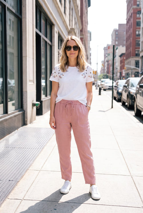 Pantaloni roz pudrat Sofia – pantaloni casual damă cu talie elastică Natalee