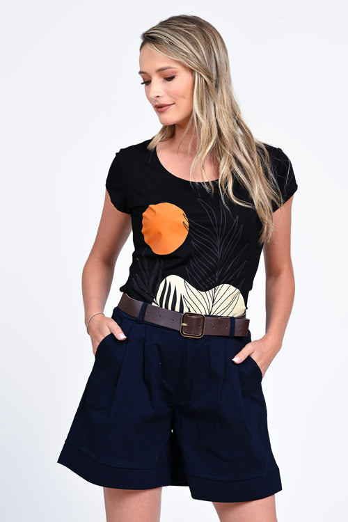 Pantaloni scurți damă bleumarin cu pense Amara Natalee Fashion