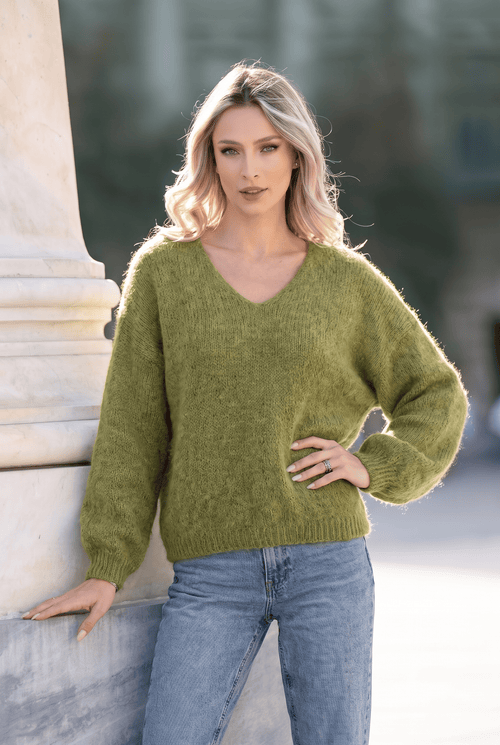 Pulover pufos oversize cu decolteu în V, verde olive Natalee