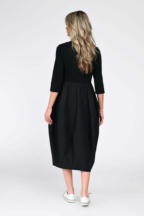 Rochie Eranthe tip lalea cu pictura manuala Eranthe