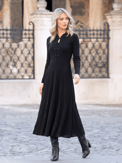Rochie lungă neagră cu fustă plisată Evelina Natalee